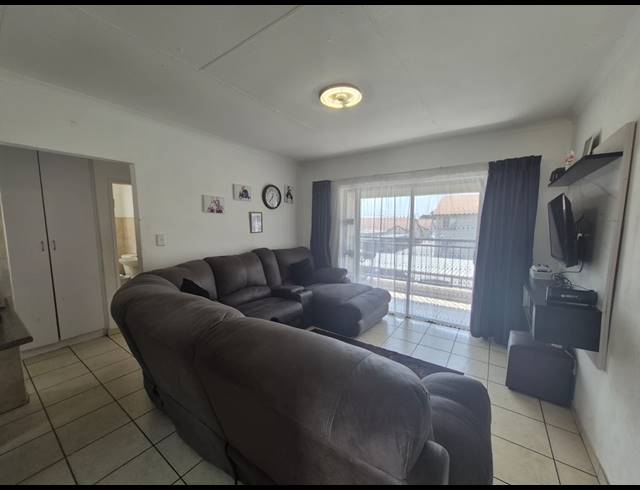 2 BEDROOM APARTMENT FOR SALE IN PARKRAND